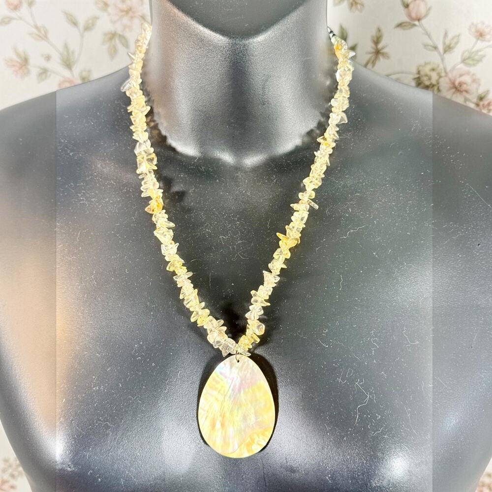 VTG Citrine Nugget Necklace with Mother of Pearl Teardrop Pendant Metal Chain